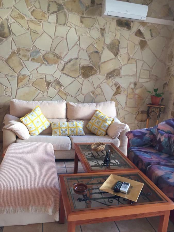 Pension Santa Teresa Villanueva de la Jara Exteriör bild